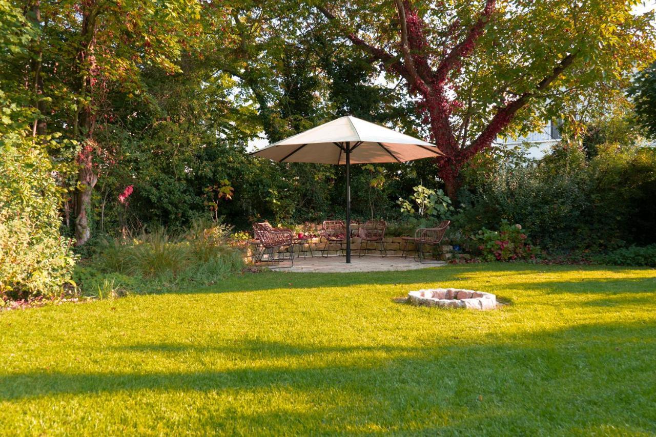 Villa Benz Hotel Garni Schwetzingen Buitenkant foto