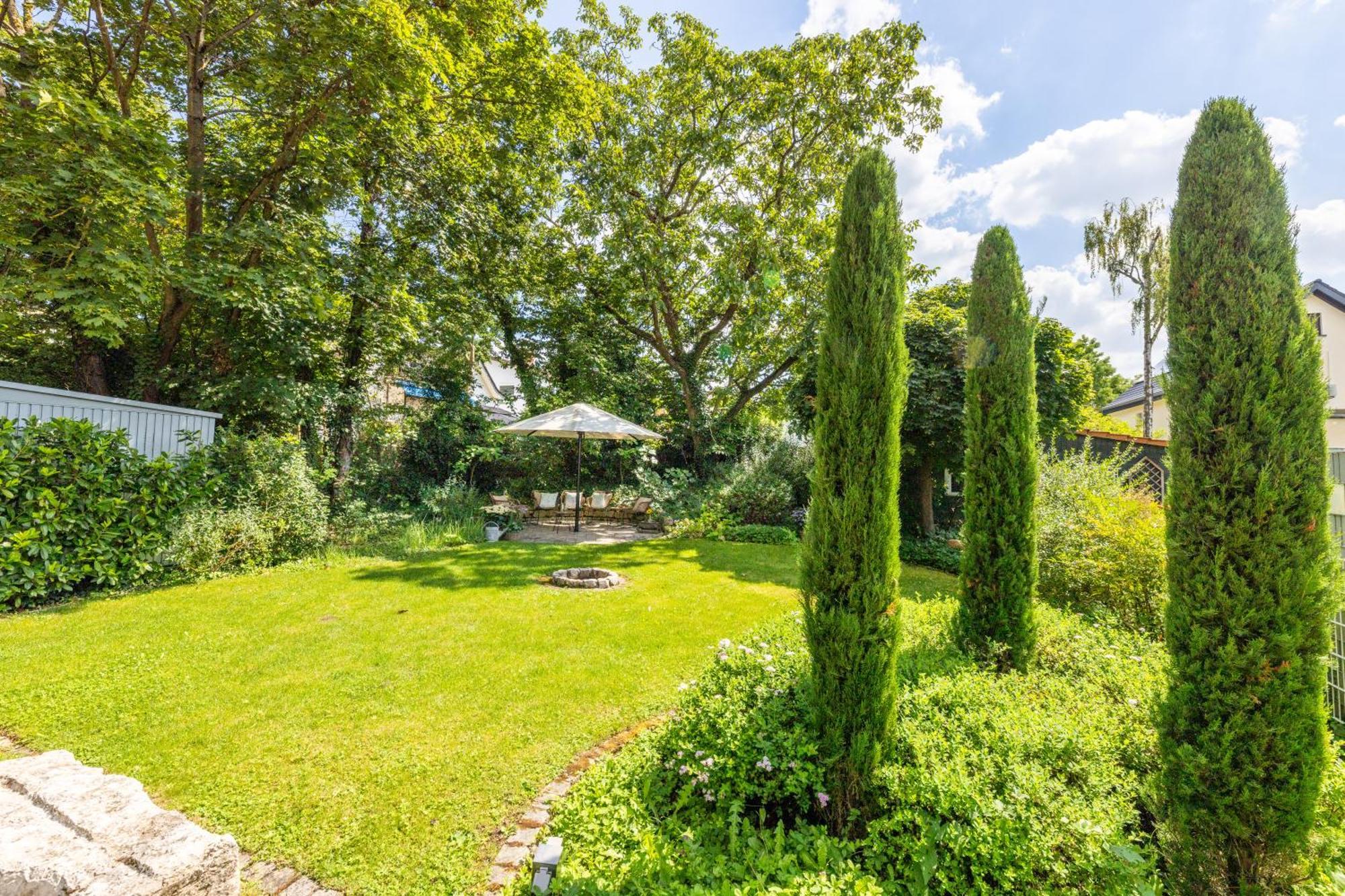 Villa Benz Hotel Garni Schwetzingen Buitenkant foto