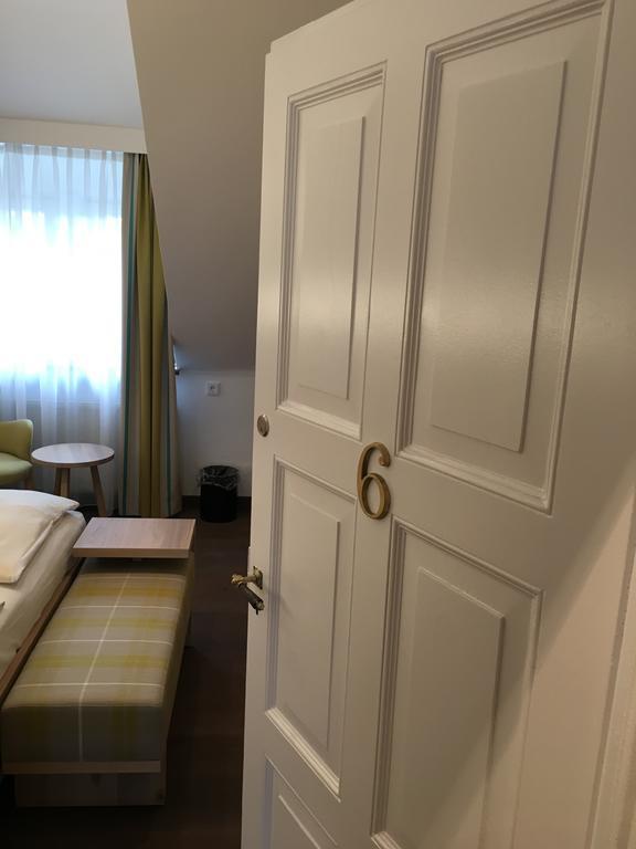 Villa Benz Hotel Garni Schwetzingen Buitenkant foto